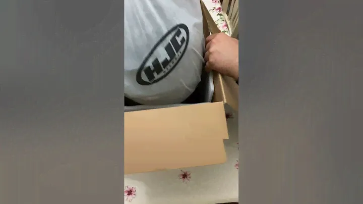 Hjc C10 mat siyah kask kutu açılımı